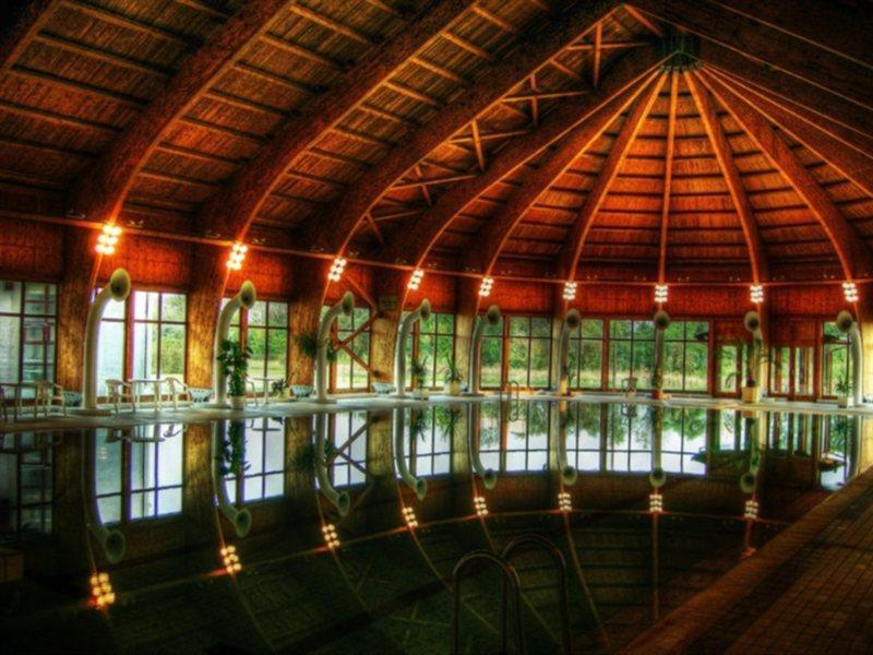 Hortobagy Club Hotel Buitenkant foto