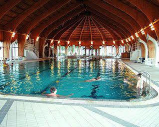 Hortobagy Club Hotel Buitenkant foto